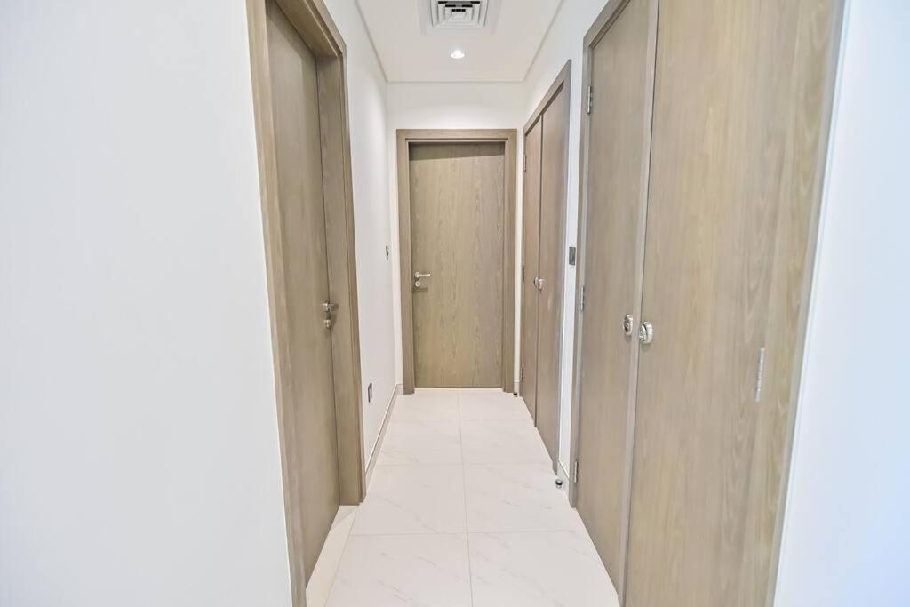 דובאי Luxe Shortlet - Unique 2 Bedroom In District One Meydan מראה חיצוני תמונה