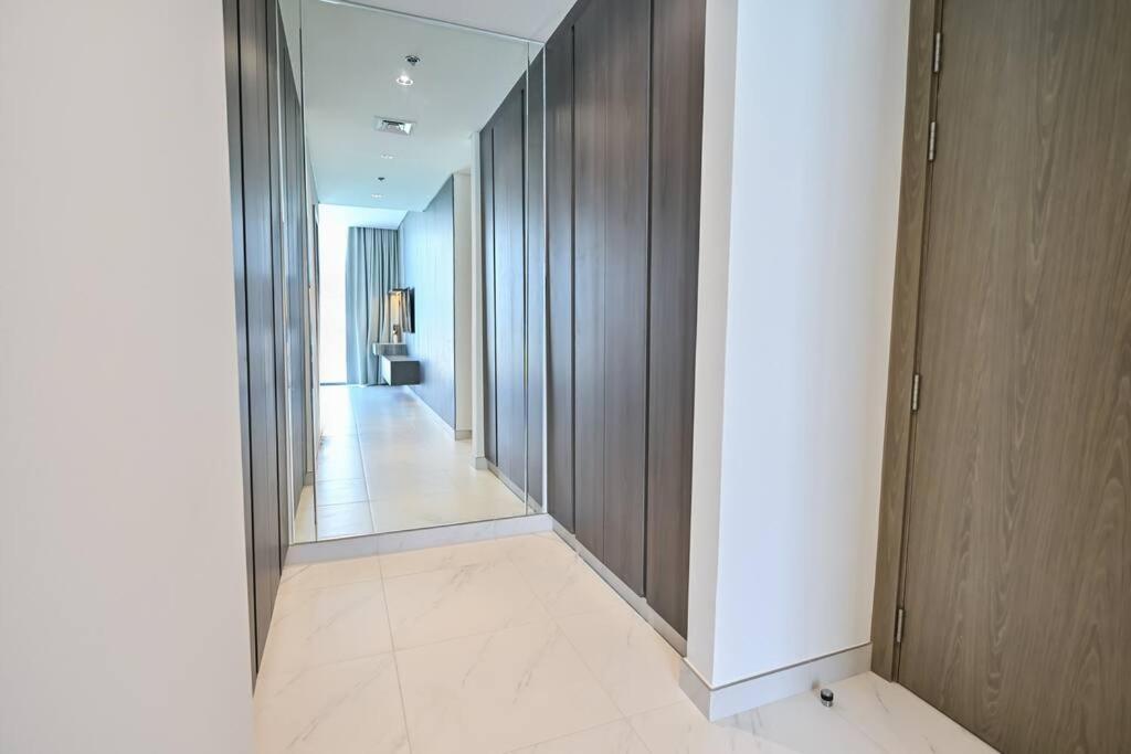 דובאי Luxe Shortlet - Unique 2 Bedroom In District One Meydan מראה חיצוני תמונה